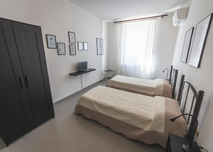 Hotell Roma Sleep & Food Donoratico
