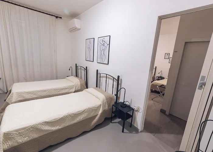 Roma Sleep & Food Hotell